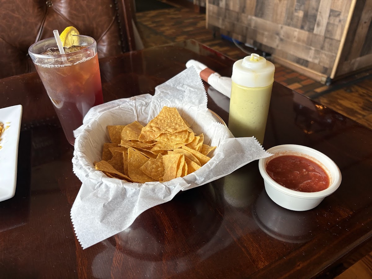 Los Pinos Mexican Restaurant-4