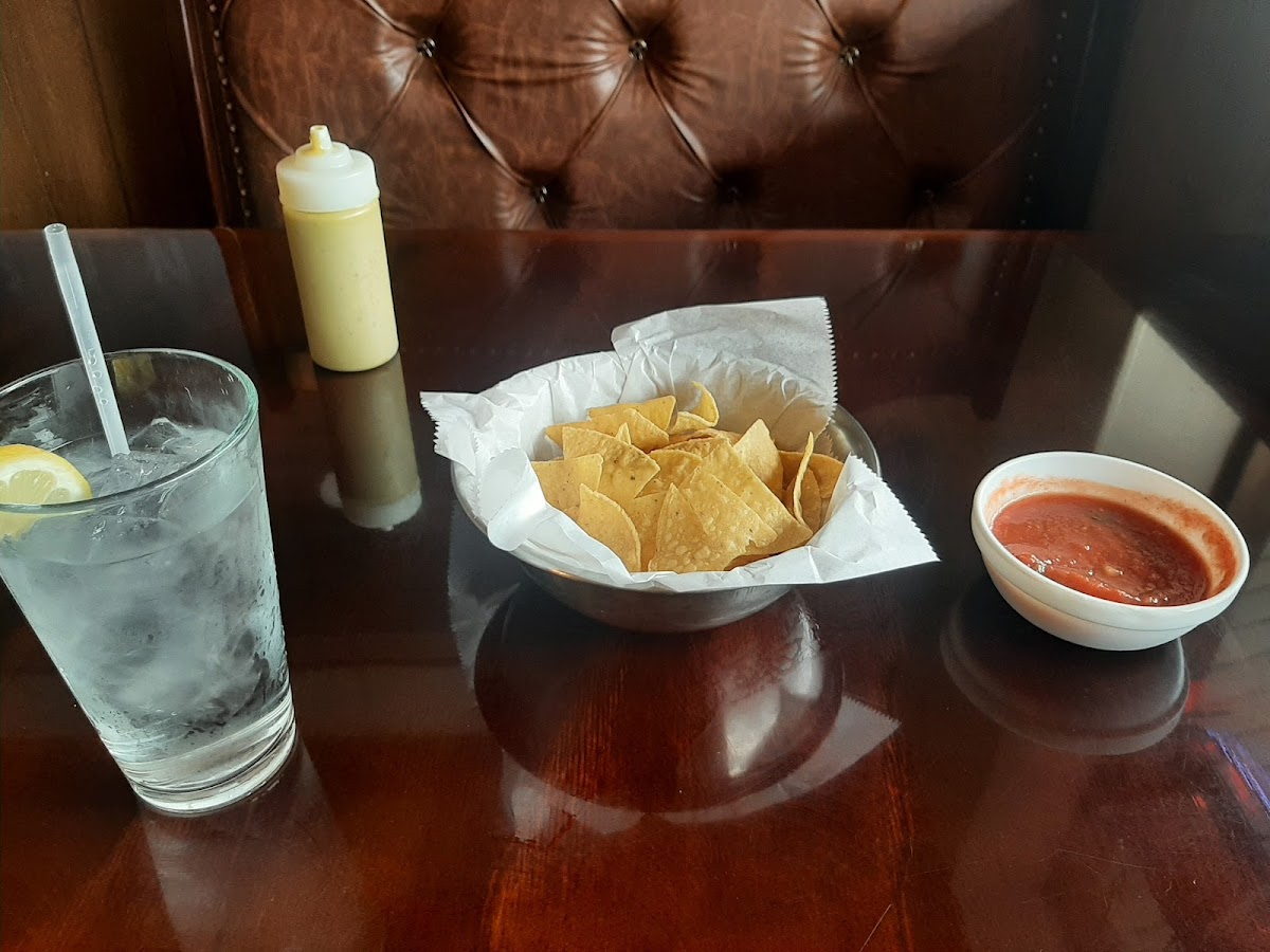 Los Pinos Mexican Restaurant-5